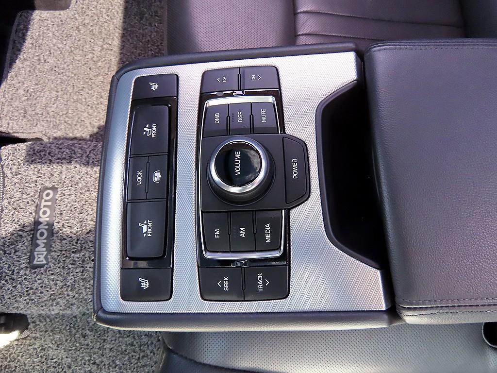 Genesis G80 — photo 16