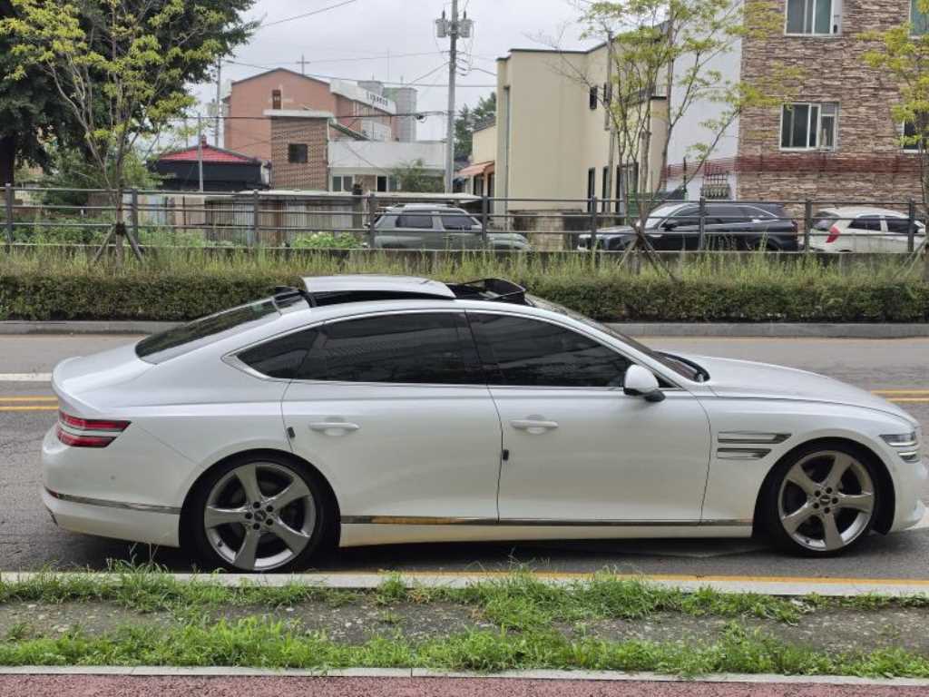 Genesis G80 — photo 04