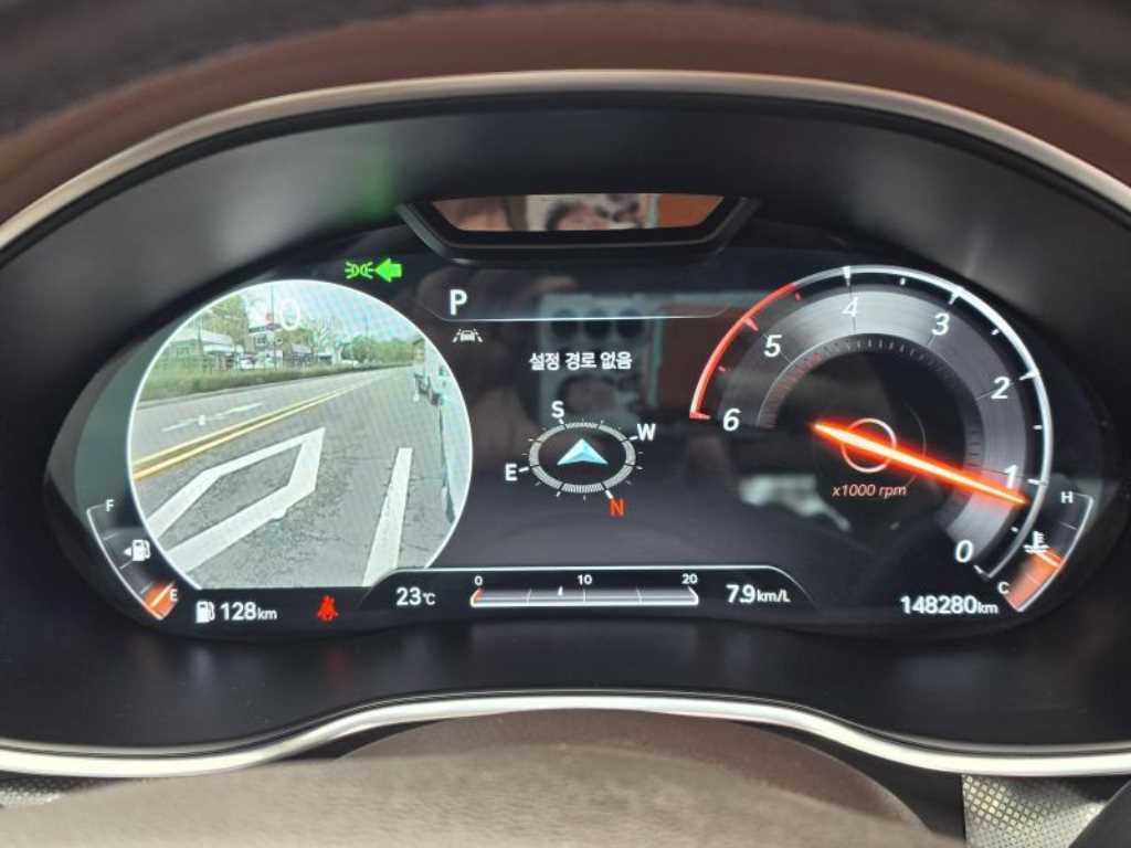 Genesis G80 — photo 15
