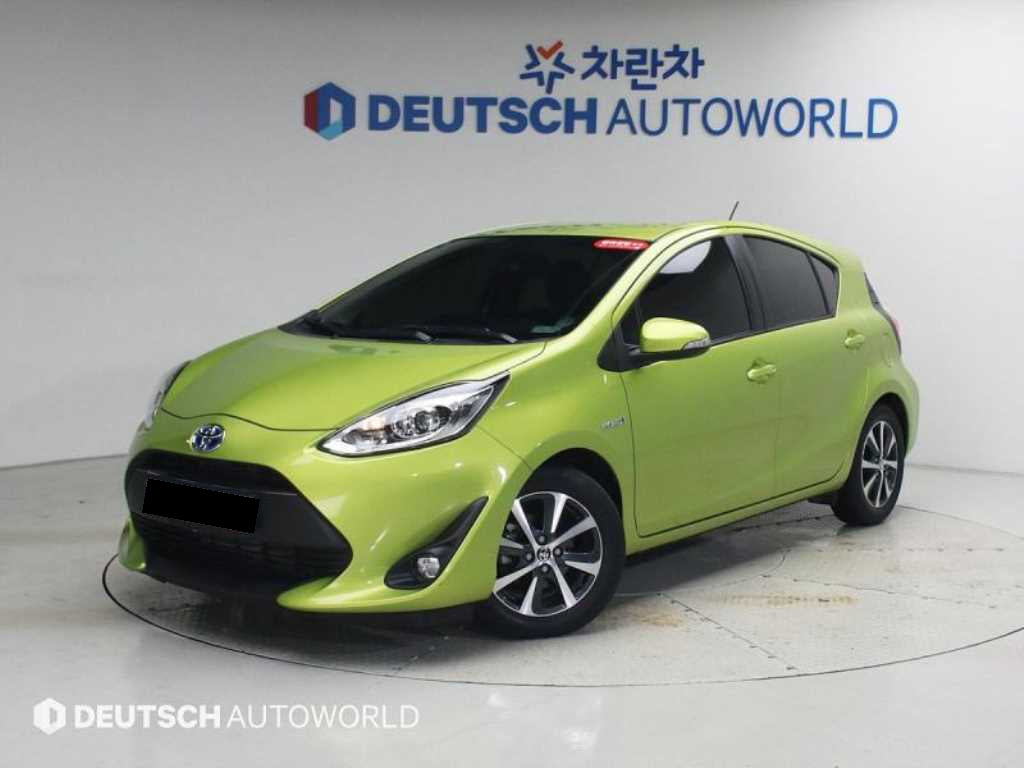 Toyota Prius — photo 01