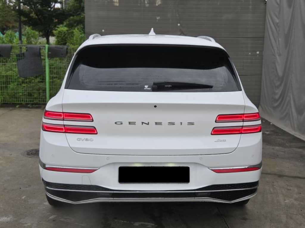 Genesis GV80 — photo 04