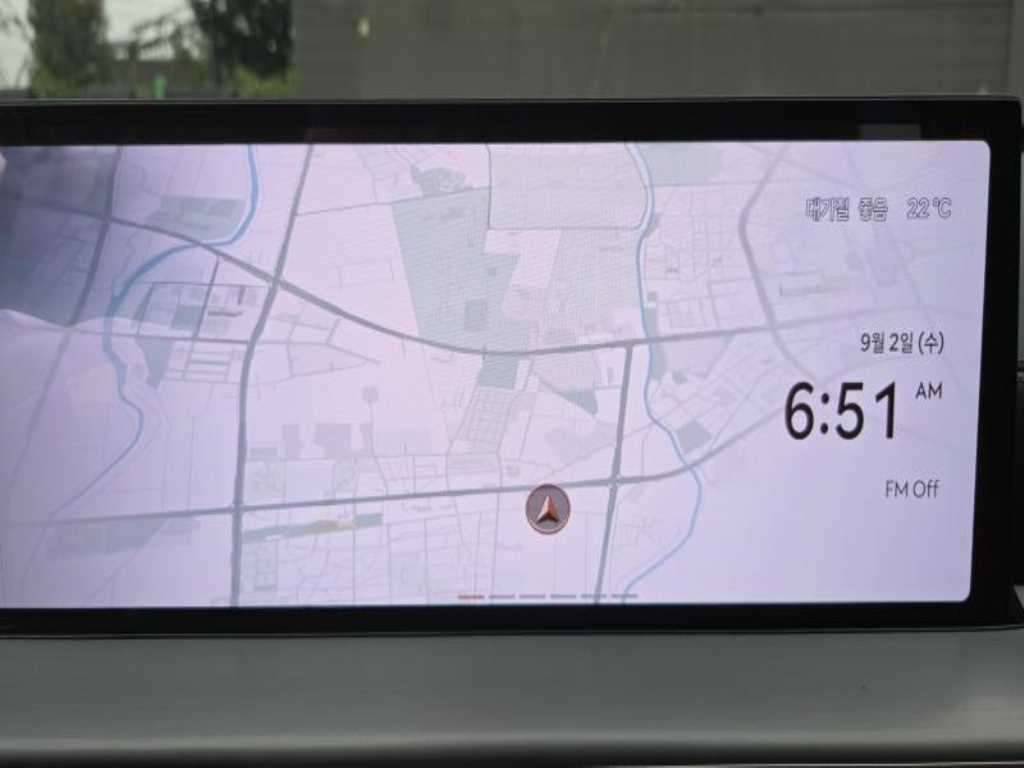 Genesis GV80 — photo 13