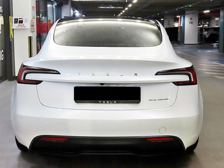 Tesla Model 3 — photo 05