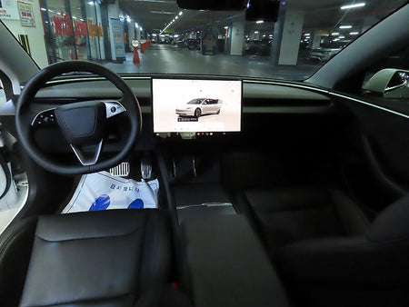 Tesla Model 3 — photo 10