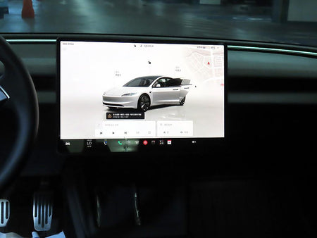 Tesla Model 3 — photo 11