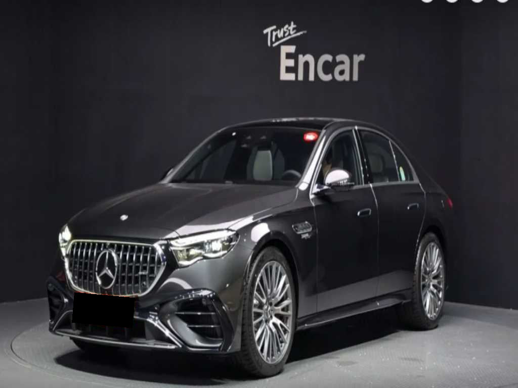 Mercedes-Benz E-Class — photo 01