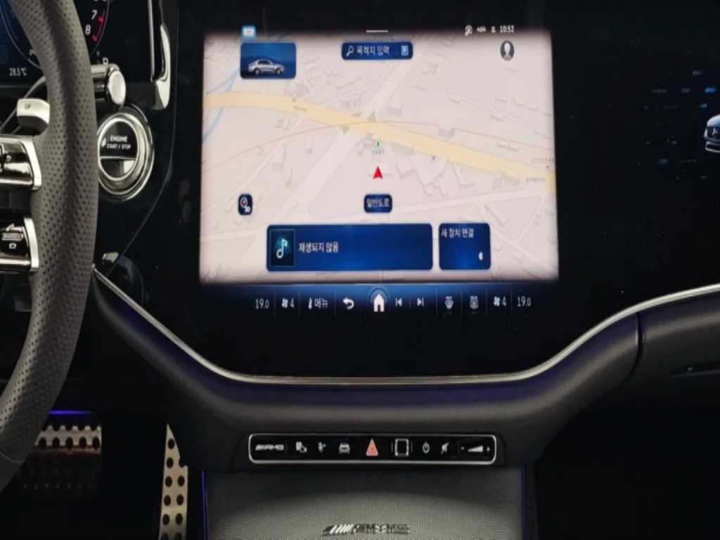 Mercedes-Benz E-Class — photo 16
