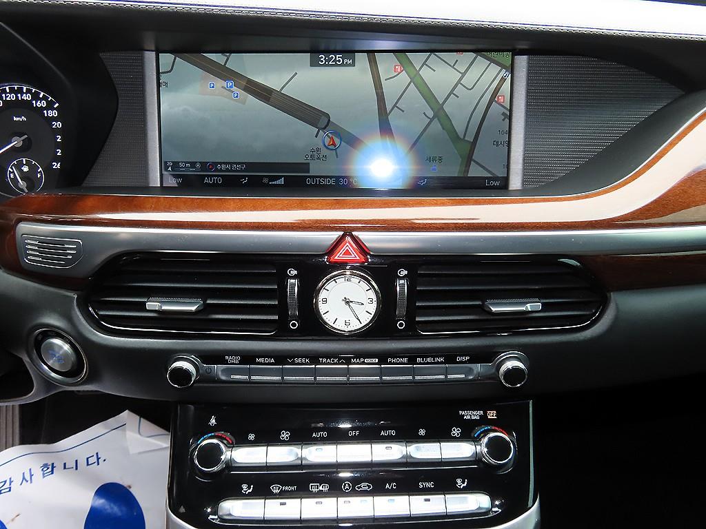 Genesis EQ900 — photo 14