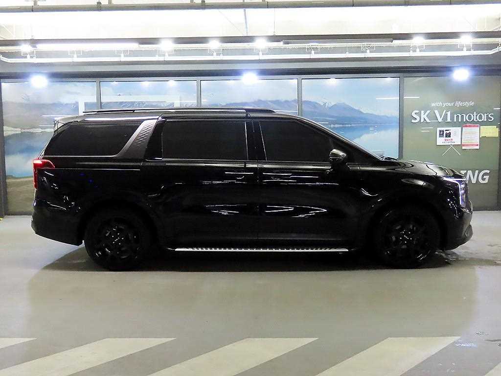 Kia Carnival — photo 03