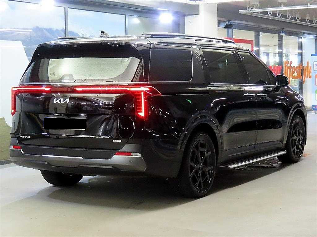 Kia Carnival — photo 04