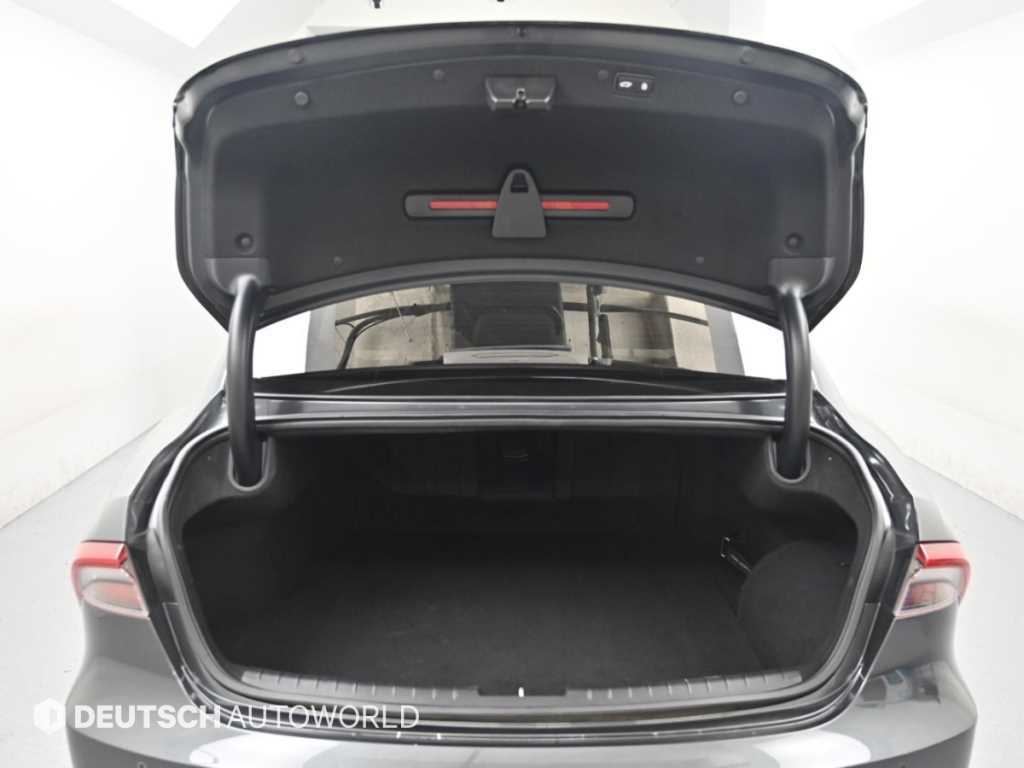 Hyundai Grandeur — photo 19