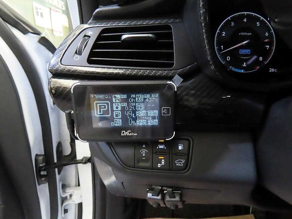 Genesis G70 — photo 14