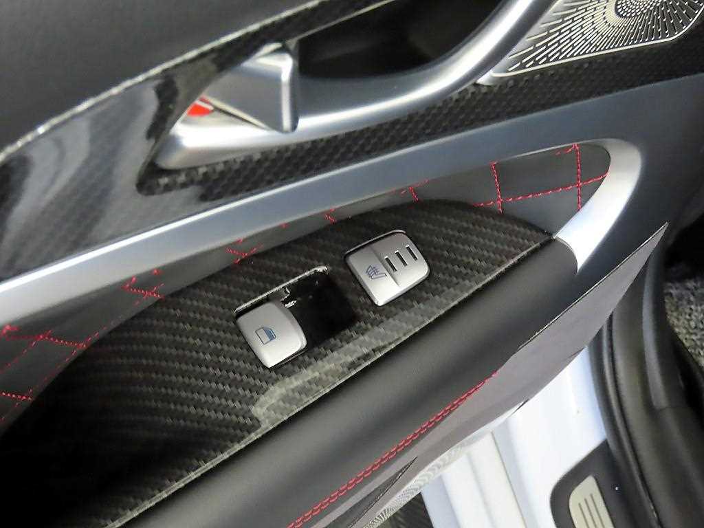 Genesis G70 — photo 15