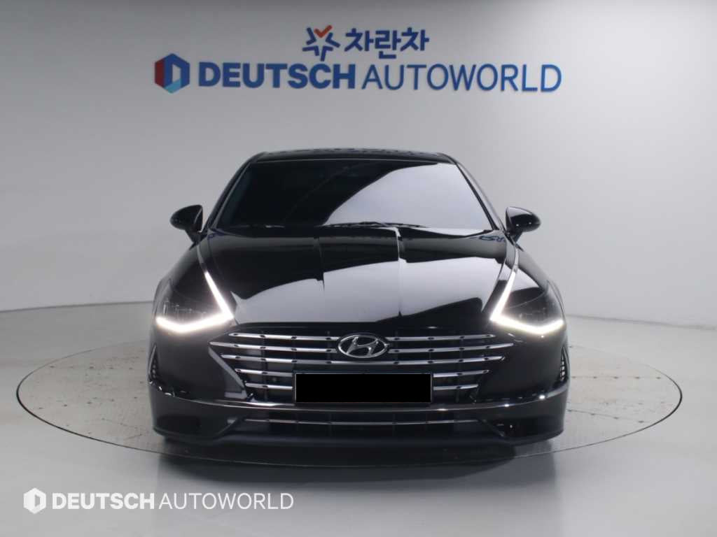 Hyundai Sonata — photo 03