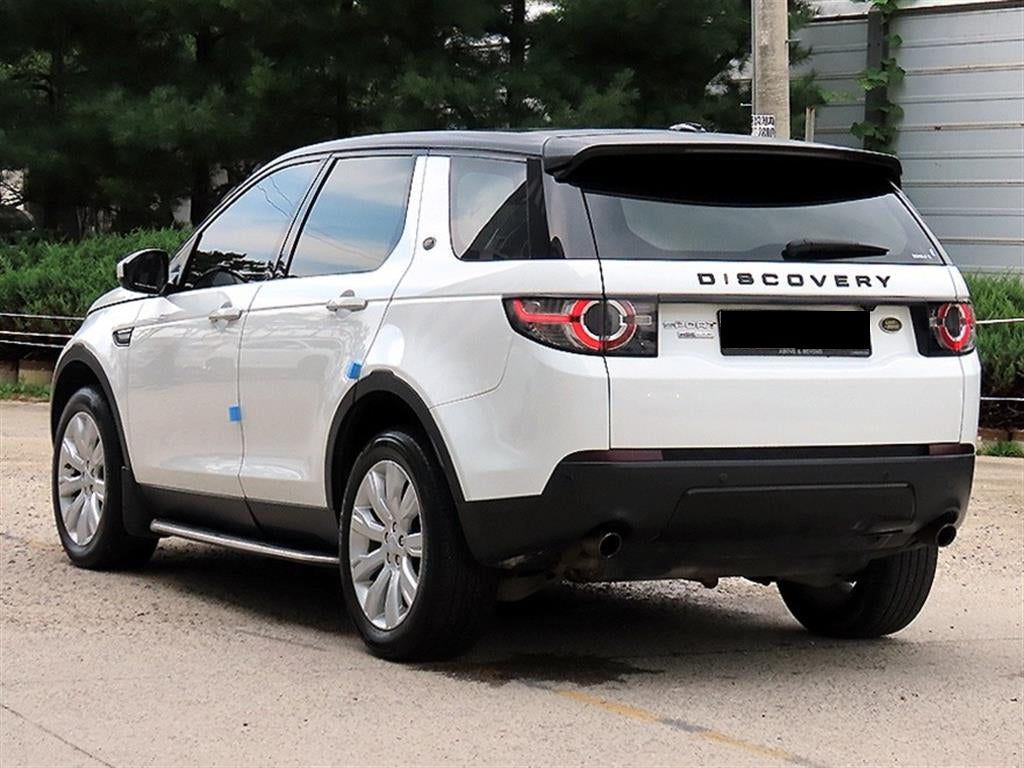 Land Rover Discovery Sport — photo 03