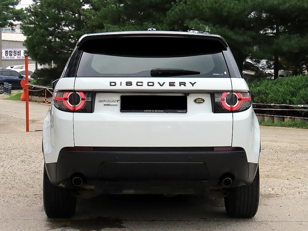 Land Rover Discovery Sport — photo 04
