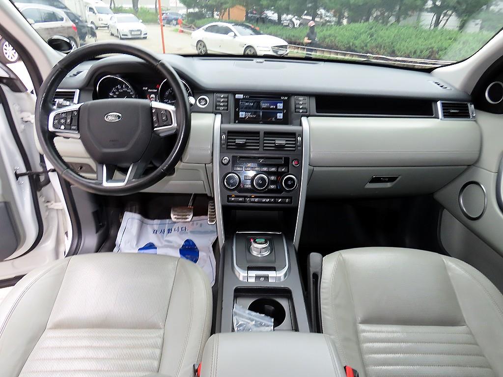 Land Rover Discovery Sport — photo 07