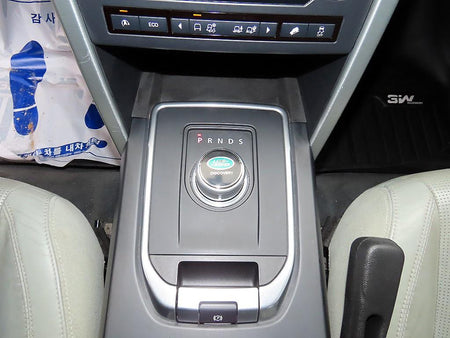 Land Rover Discovery Sport — photo 10