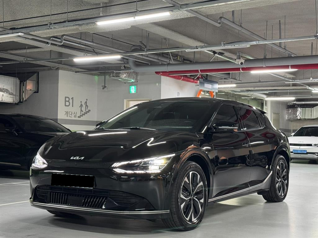 Kia EV6 — photo 01