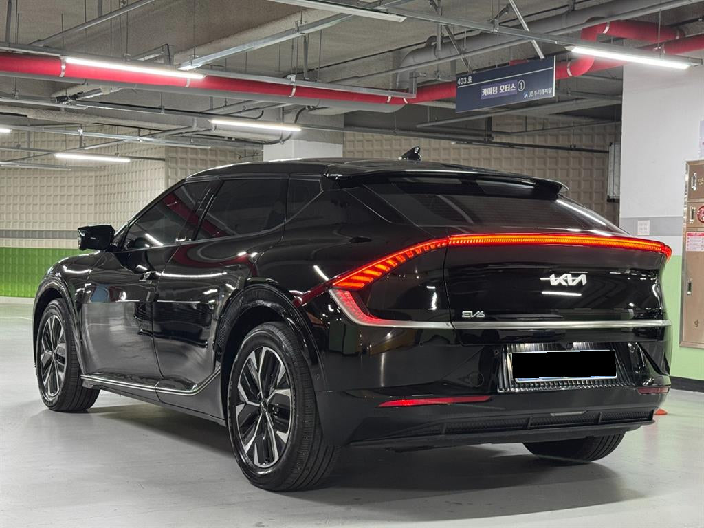 Kia EV6 — photo 04