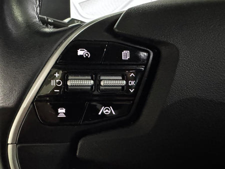 Kia EV6 — photo 11