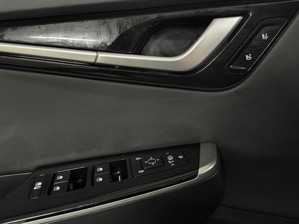 Kia EV6 — photo 16