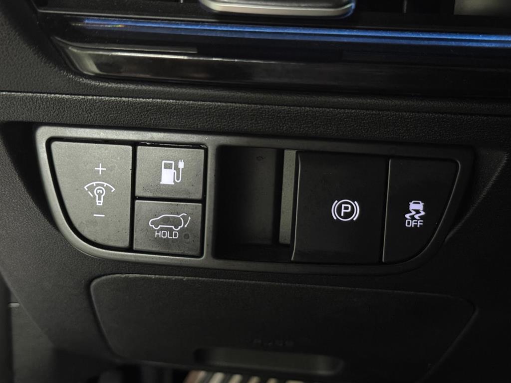 Kia EV6 — photo 17