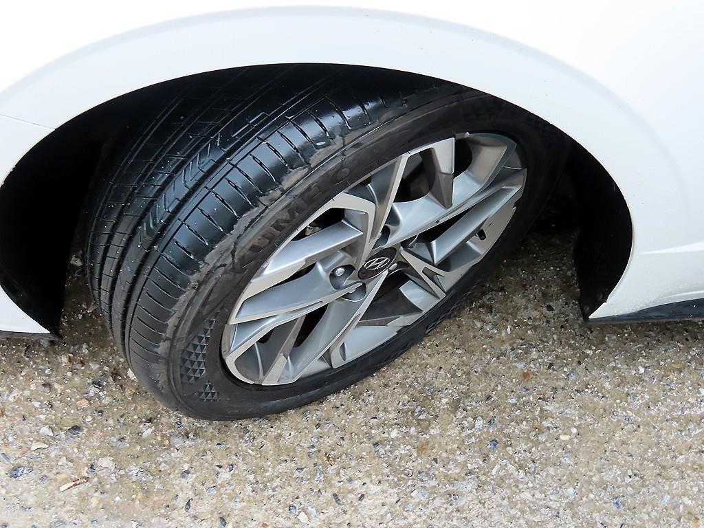 Hyundai Sonata — photo 20