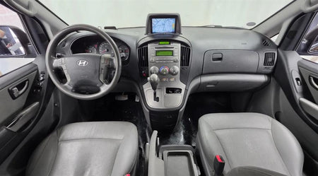Hyundai Starex — photo 06