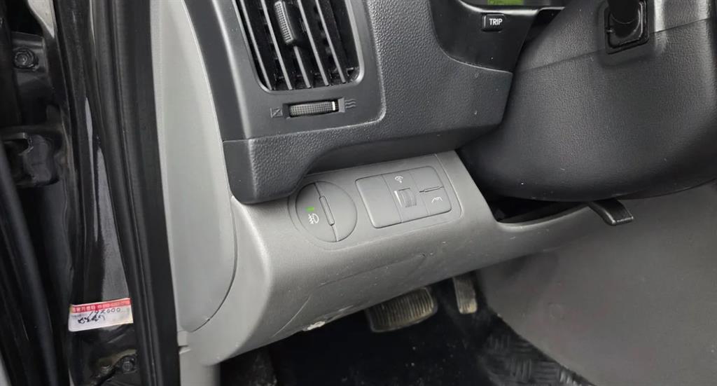 Hyundai Starex — photo 16