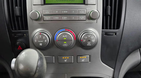 Hyundai Starex — photo 18