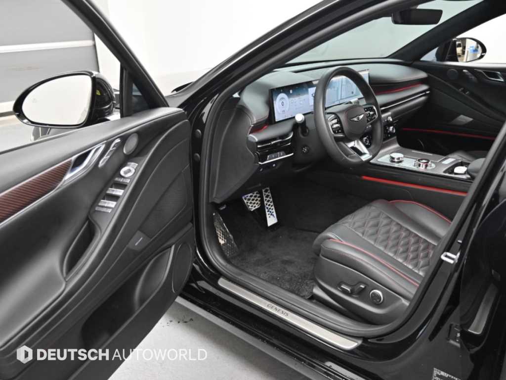 Genesis G80 — photo 11