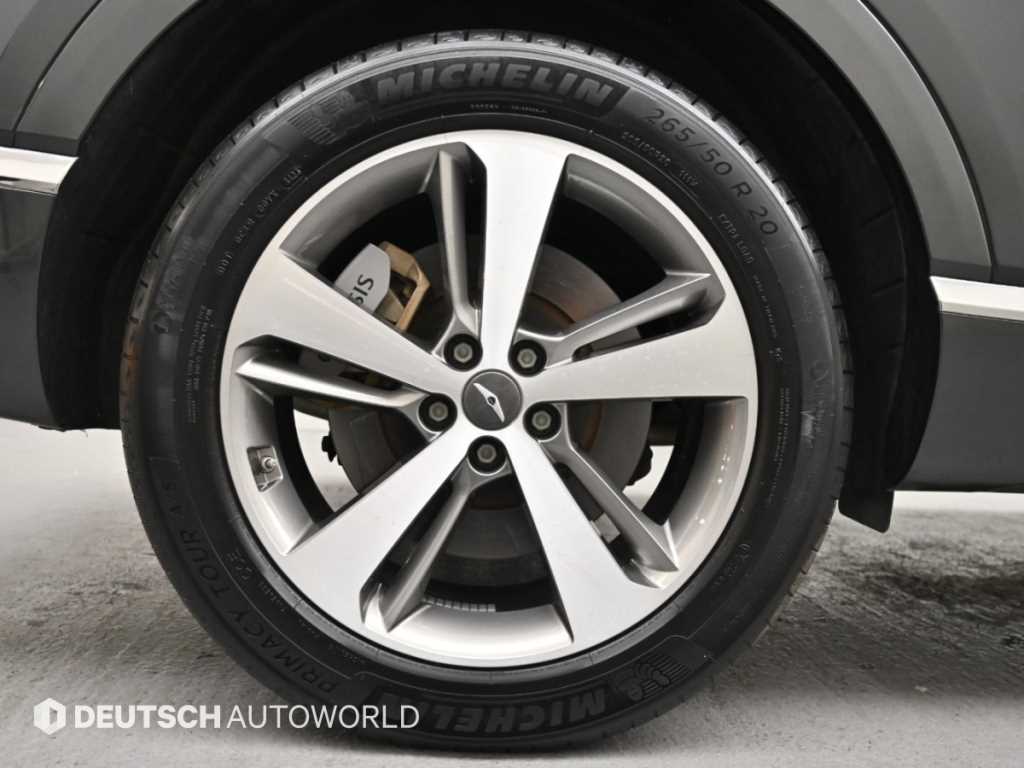 Genesis GV80 — photo 05
