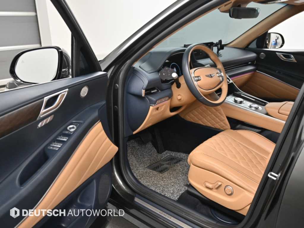 Genesis GV80 — photo 11