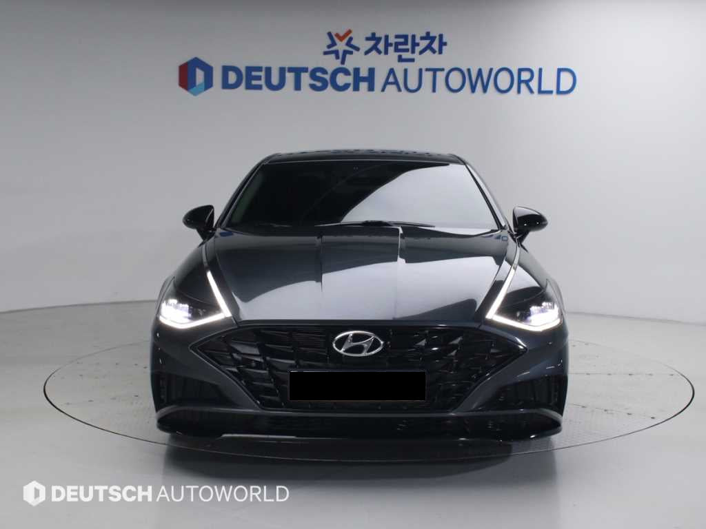 Hyundai Sonata — photo 03