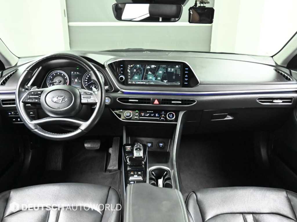 Hyundai Sonata — photo 07