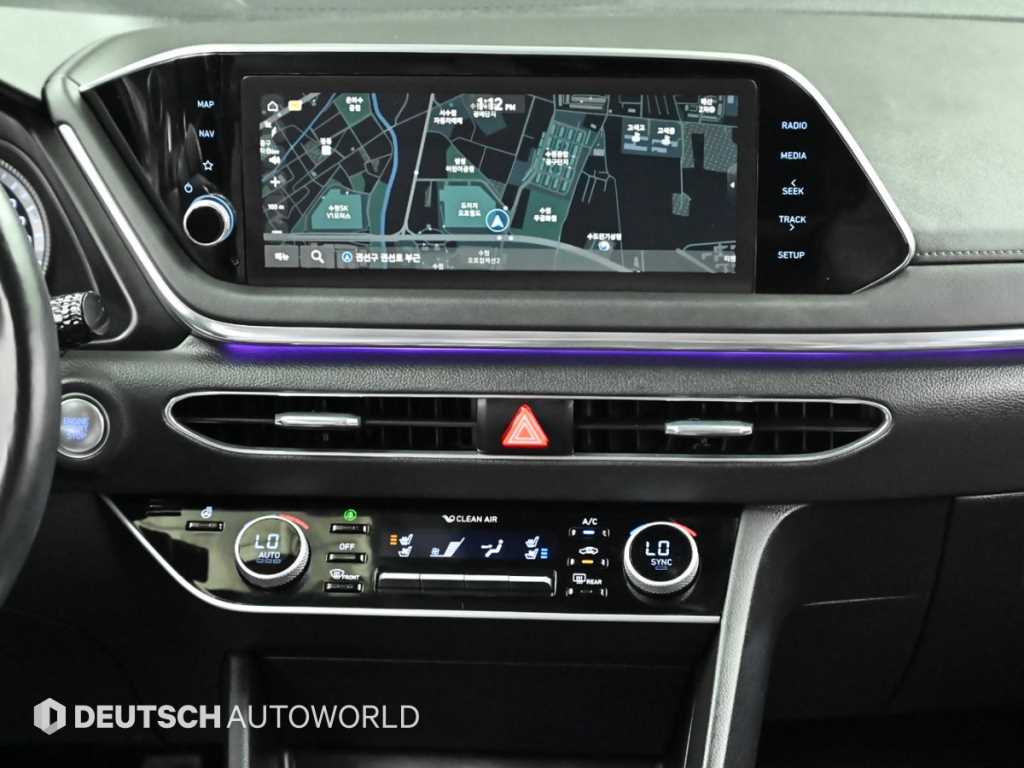 Hyundai Sonata — photo 14