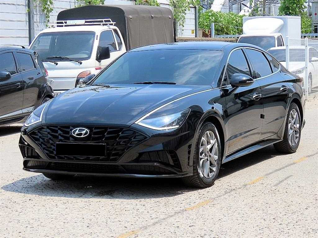 Hyundai Sonata — photo 02