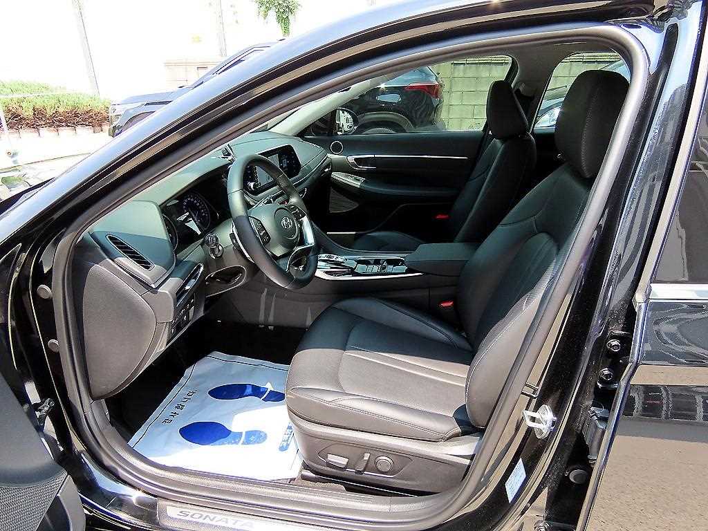Hyundai Sonata — photo 05
