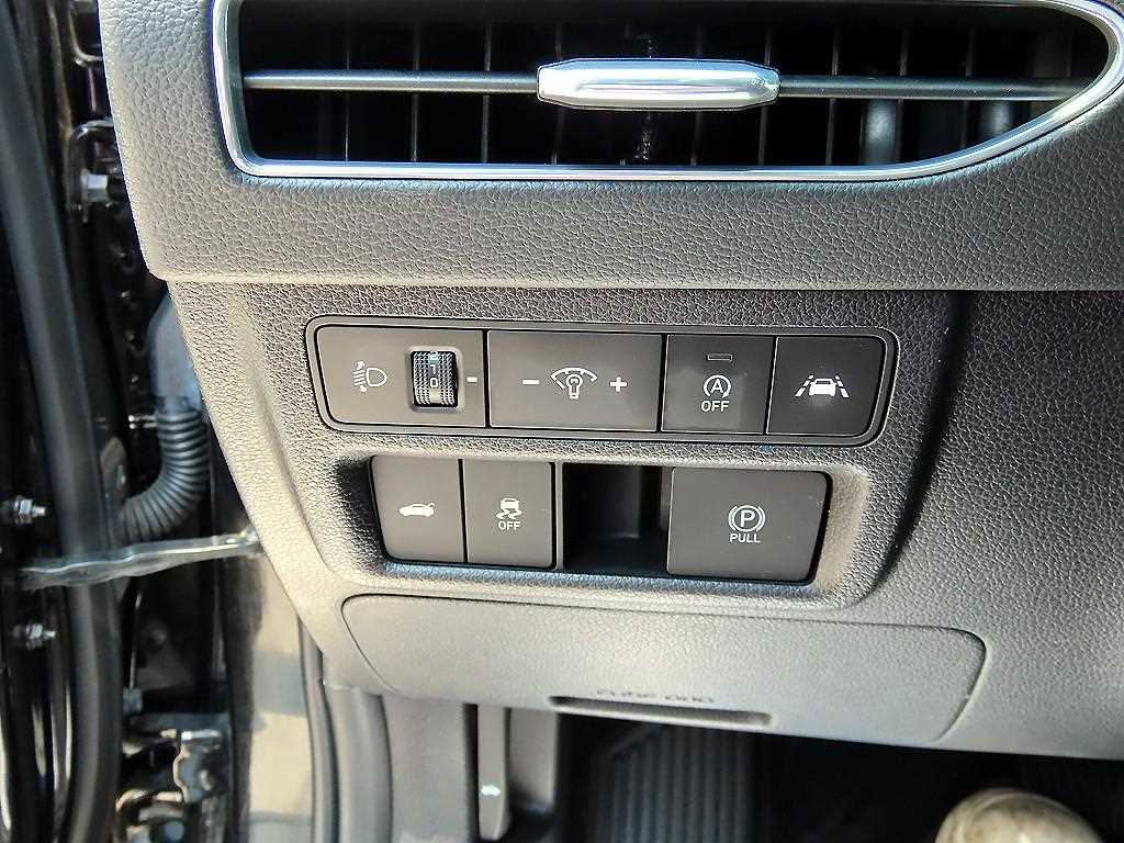 Hyundai Sonata — photo 12