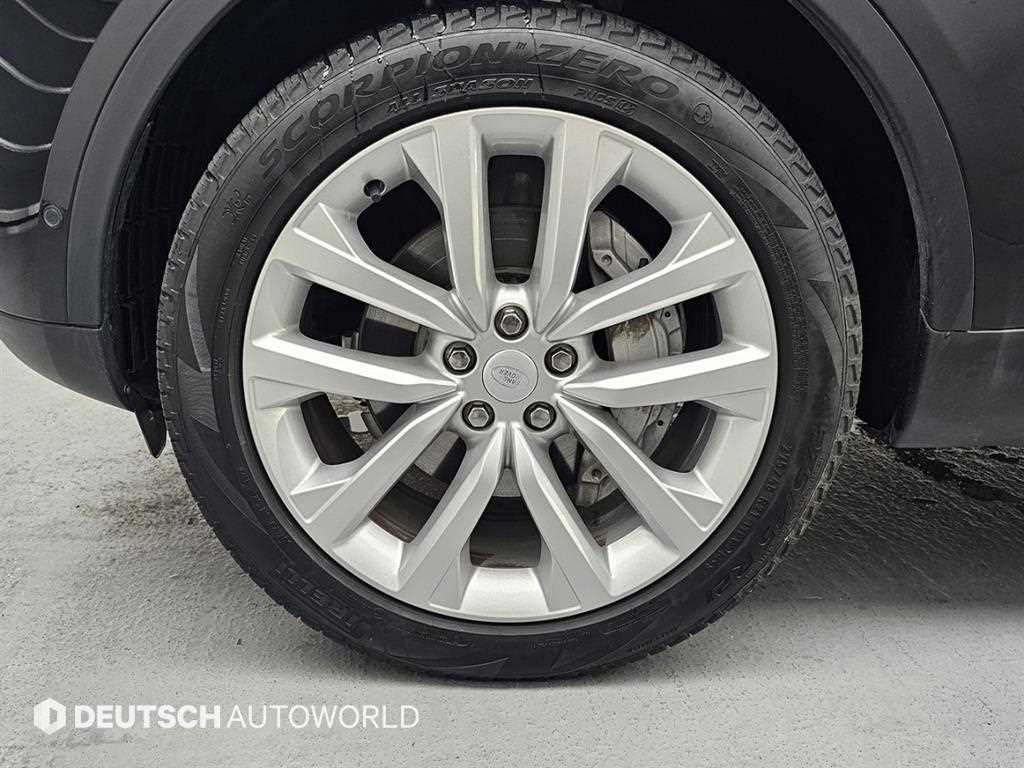 Land Rover Discovery — photo 06
