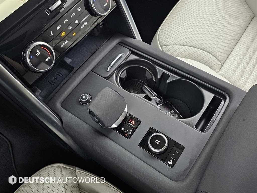 Land Rover Discovery — photo 09