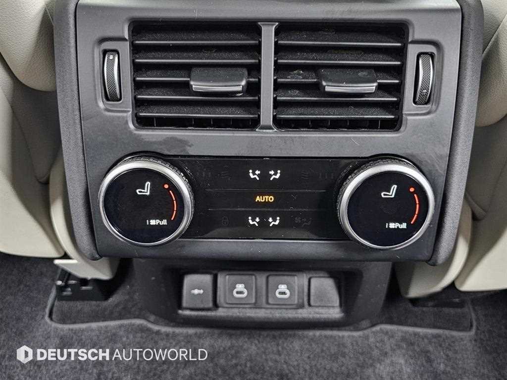 Land Rover Discovery — photo 16