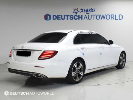Mercedes-Benz E-Class — photo 02