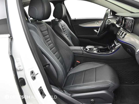 Mercedes-Benz E-Class — photo 10
