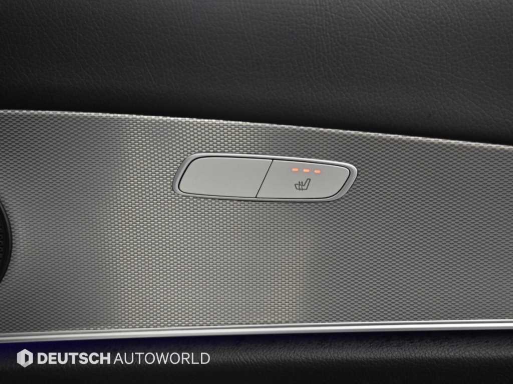 Mercedes-Benz E-Class — photo 16