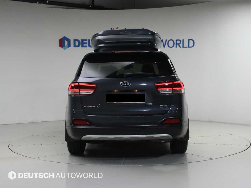 Kia Sorento — photo 04