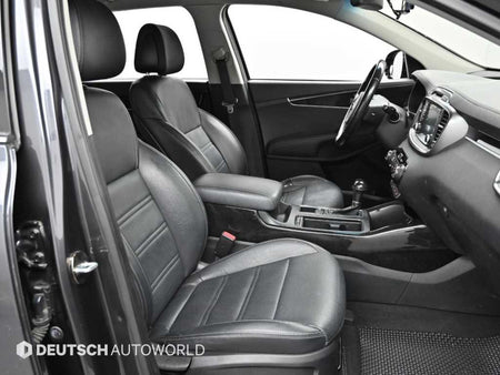 Kia Sorento — photo 10