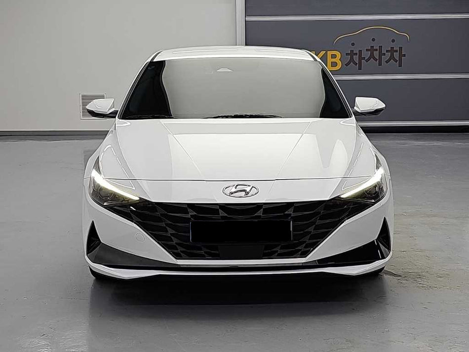 Hyundai Avante — photo 02