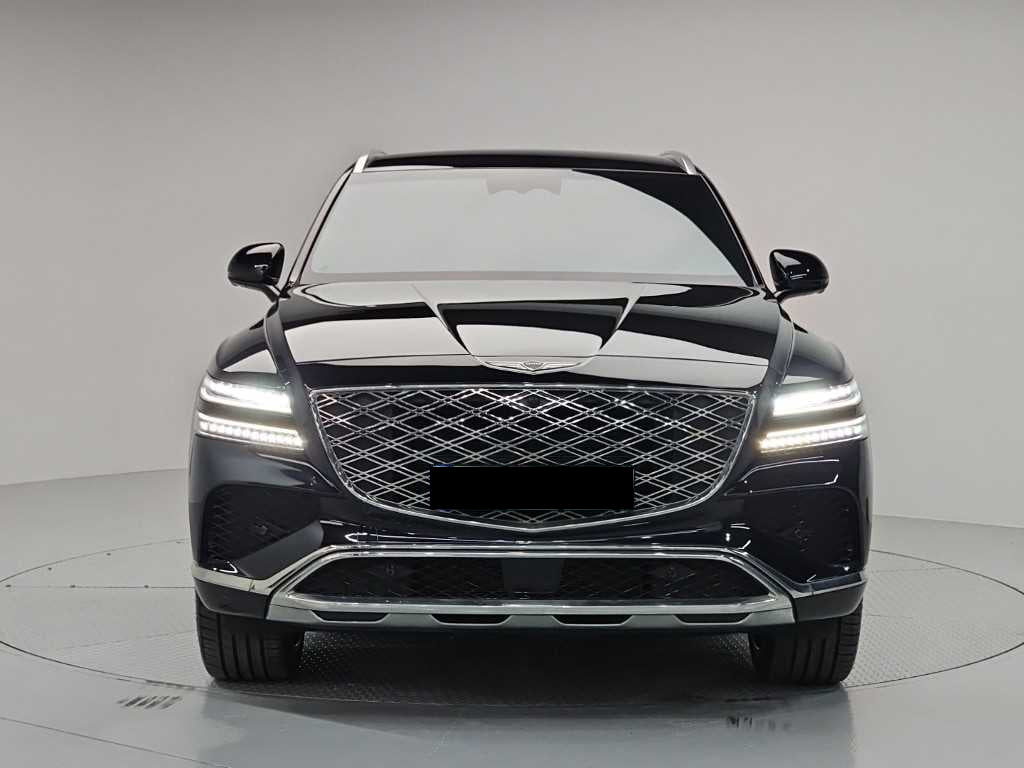 Genesis GV80 — photo 02